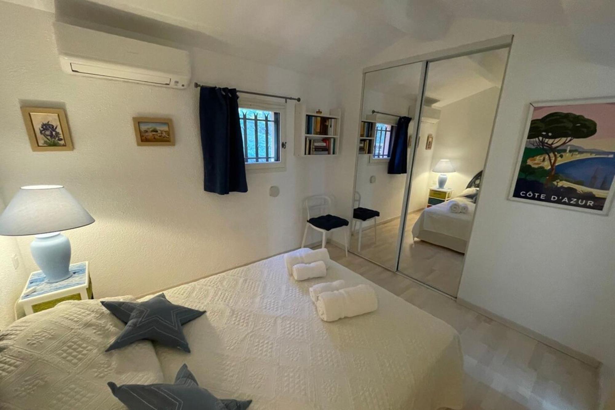 Duplex In Pramousquier - Sea View Apartment Le Lavandou Exterior photo