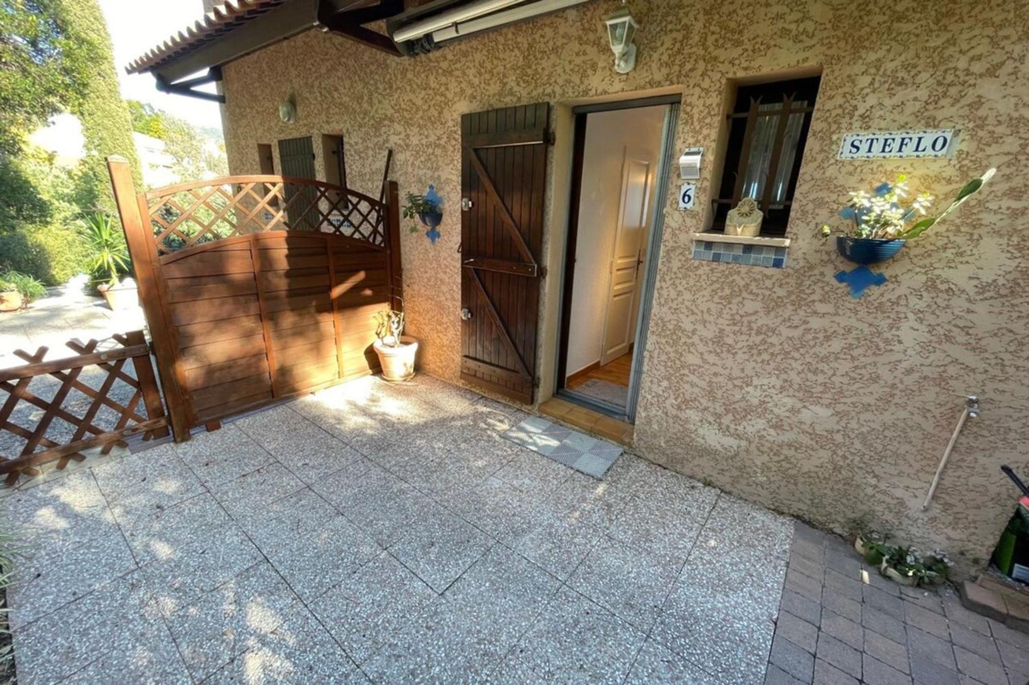 Duplex In Pramousquier - Sea View Apartment Le Lavandou Exterior photo